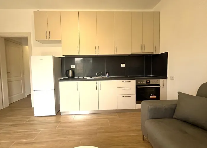 Vila 4 Stinet