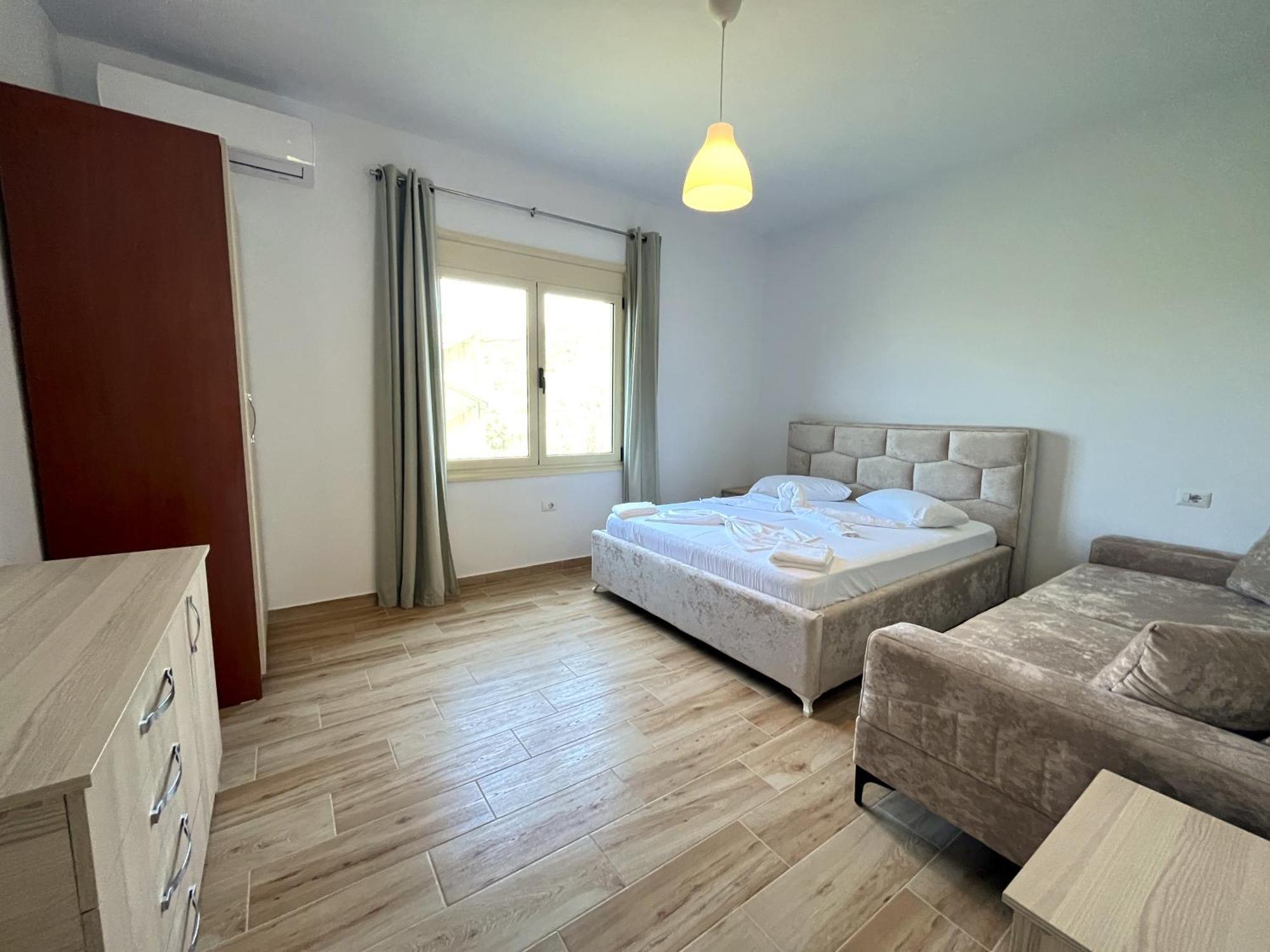 4 Stinet Vlorë
