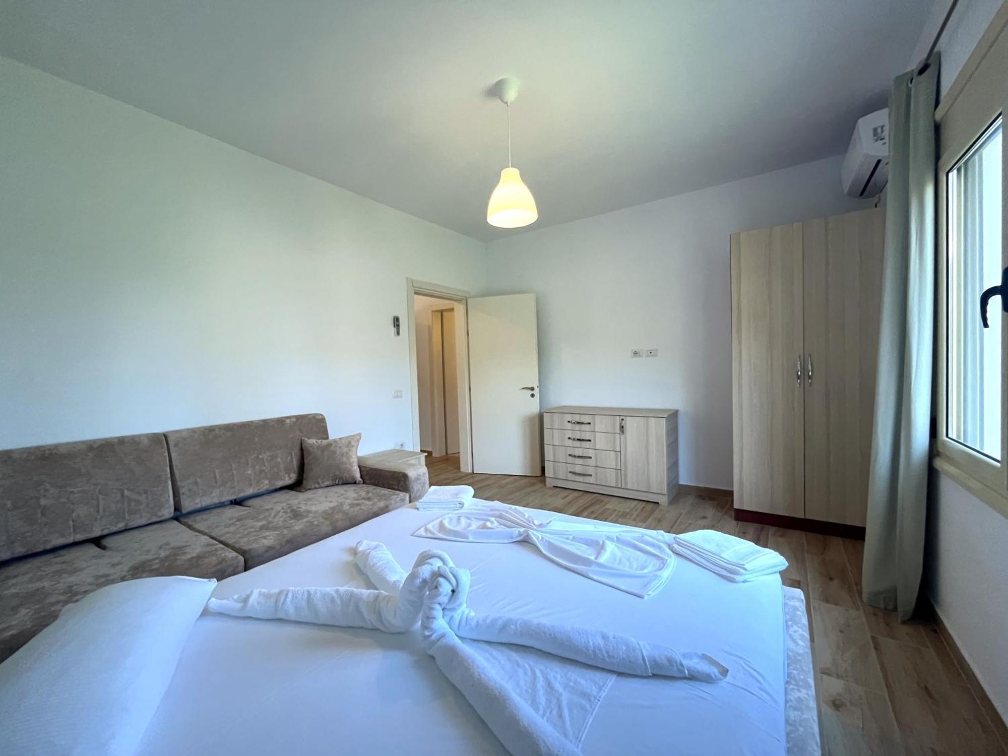 4 Stinet * Vlorë