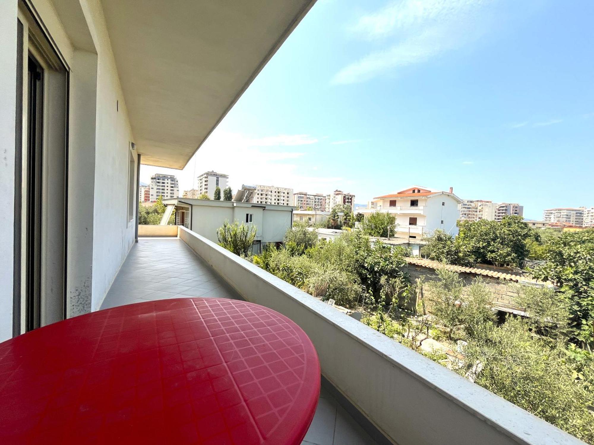 4 Stinet * Vlorë